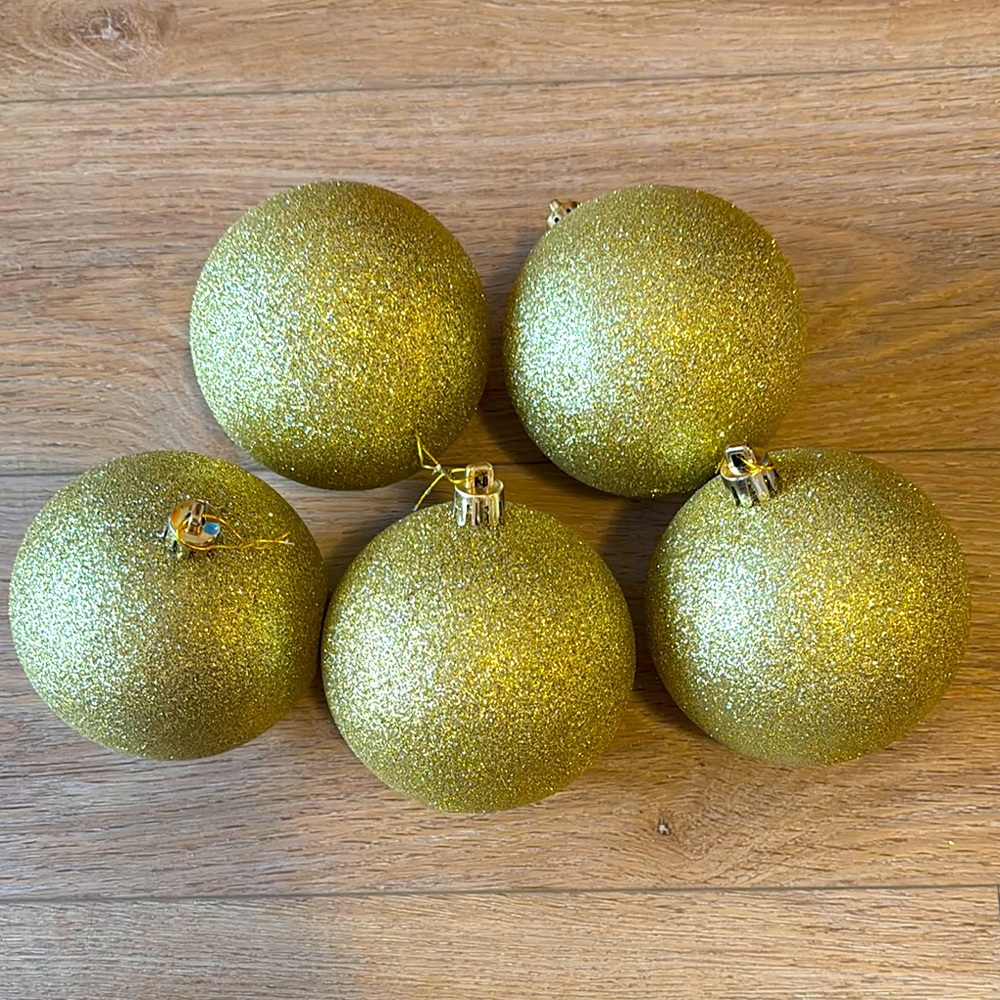 ✨☀️Glittering Gold Holiday Ornaments
